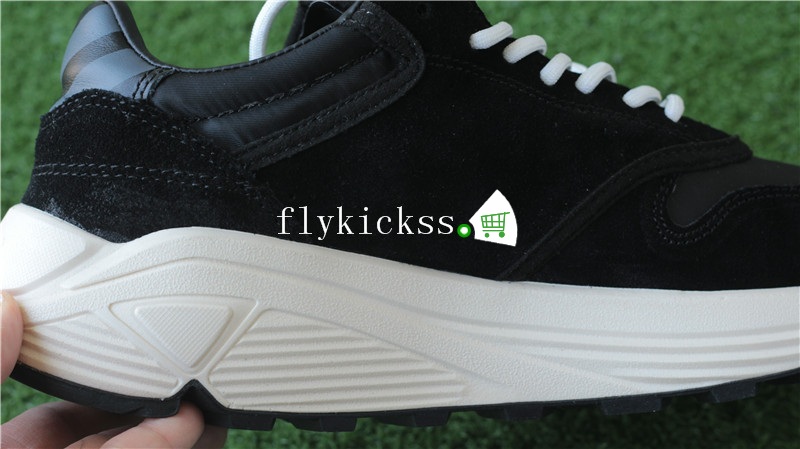 Virgil Abloh Off-White Arrow Chunky Vibram Sneaker